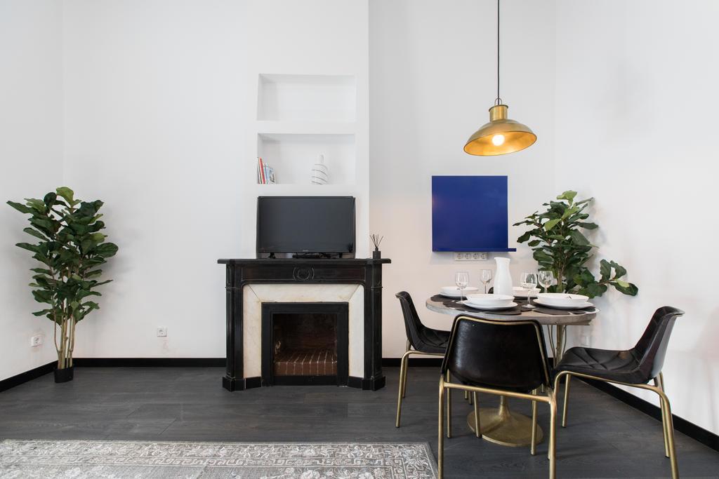 El Consell By The Streets Apartment Barcelona Bagian luar foto
