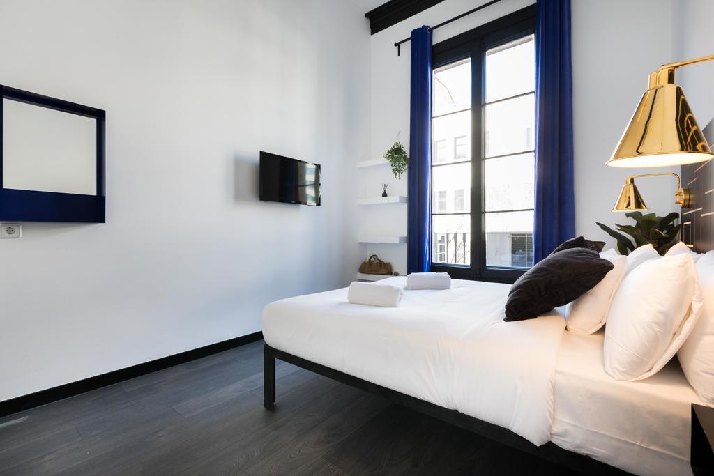 El Consell By The Streets Apartment Barcelona Bagian luar foto
