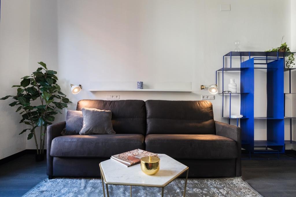 El Consell By The Streets Apartment Barcelona Bagian luar foto